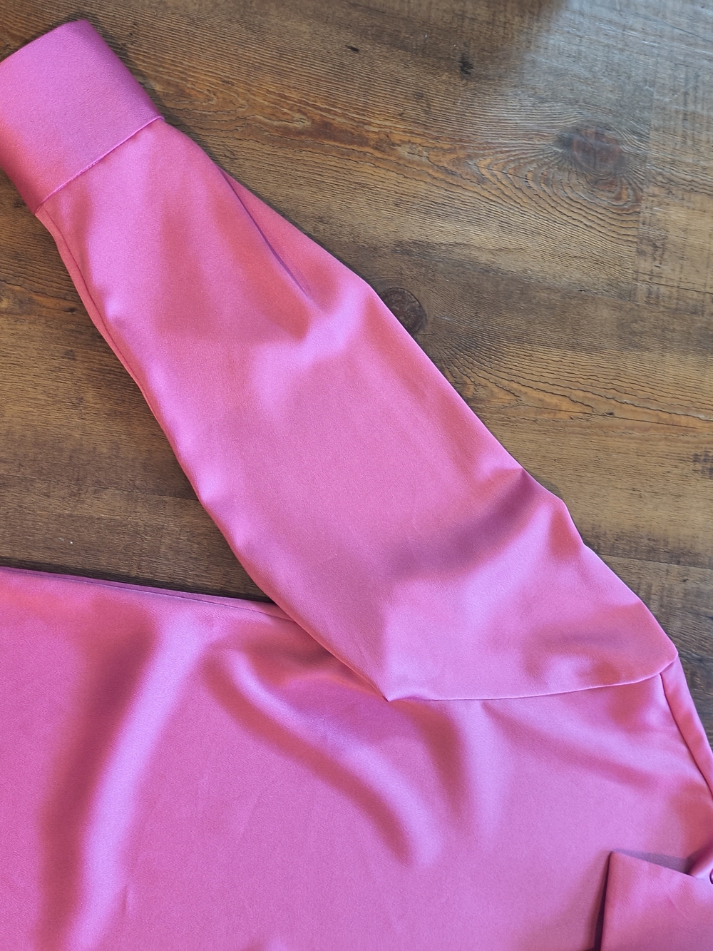 Gianni Bini Hot Pink Button-Down Collared Long Sleeved Blouse Office Night Out - Picture 7 of 11